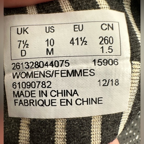 Clarks Cloudsteppers Womens 10 Black Stripe Polka Dot Comfort Thong Sandals - Picture 6 of 6